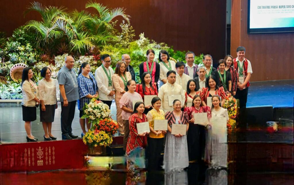 Dr. Violeta Apiles together with the other Educator-Writer from the difference institutions.